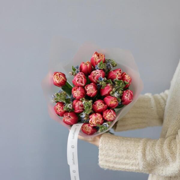 Tulips with Oxypetalum - Размер S