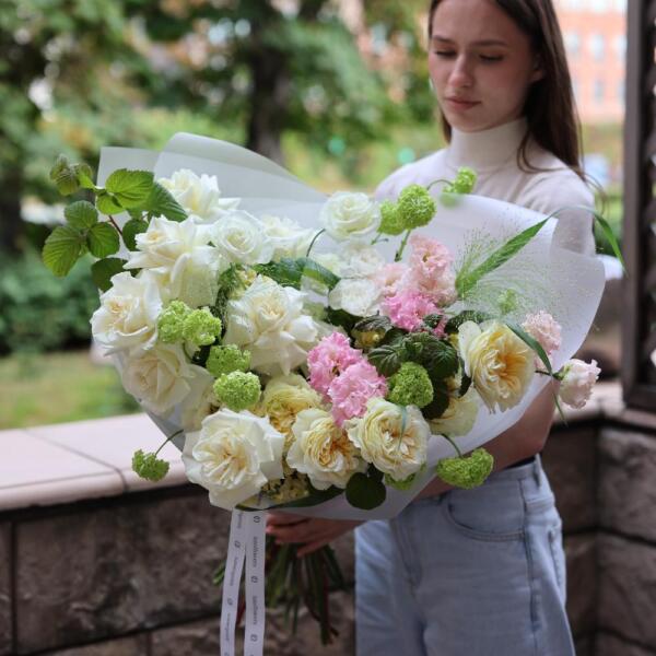 Surprise on a florist taste, light - Размер L