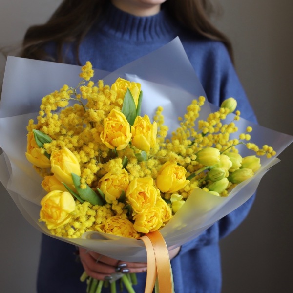 Mimosa with Daffodils and Tulips - Размер S