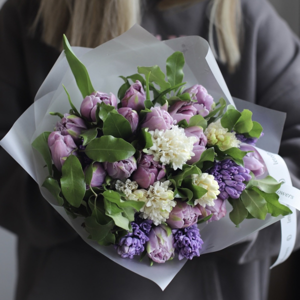 Tulips and Hyacinthus - Размер S c зеленью
