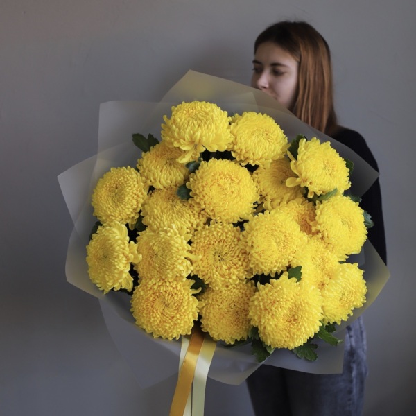 Large yellow Chrysanthemum - 19 хризантем