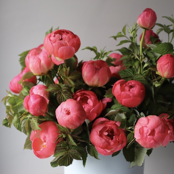 'High Summer' Peony hatbox bouquet 