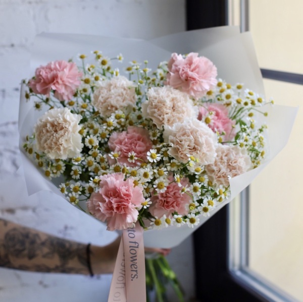 Carnations with Chamomile -  Размер S 