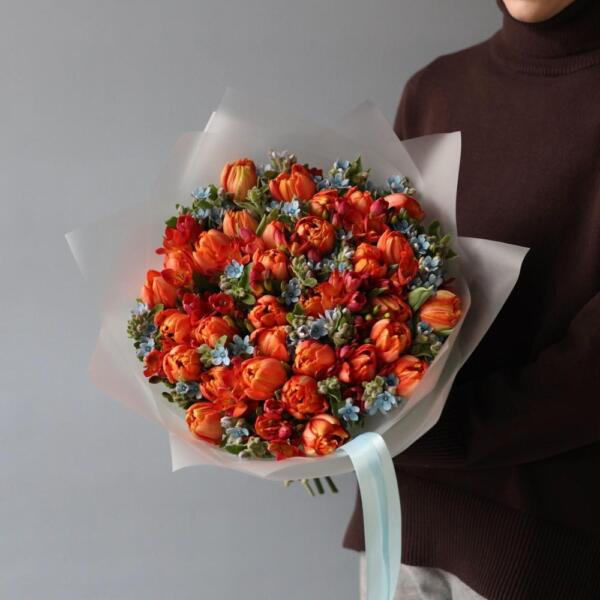 Tulips with Oxypetalum - Размер L