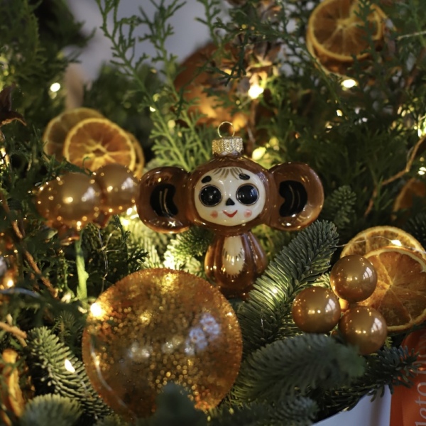 New Year box 'Cheburashka in Tangerines'