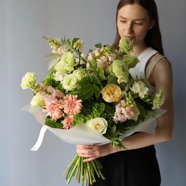 Surprise on a florist taste, light - Размер M